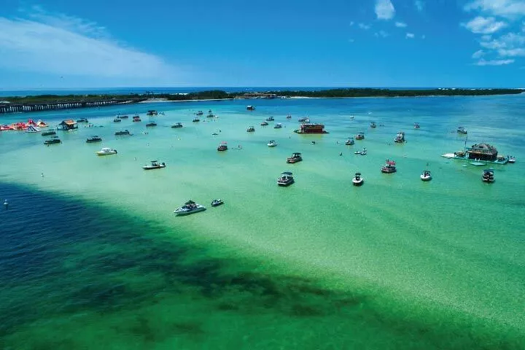 Cover image for the post Destin Boating Destination