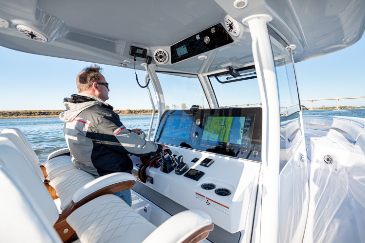 2020 Sportsman Open 352 Center Console Running Water