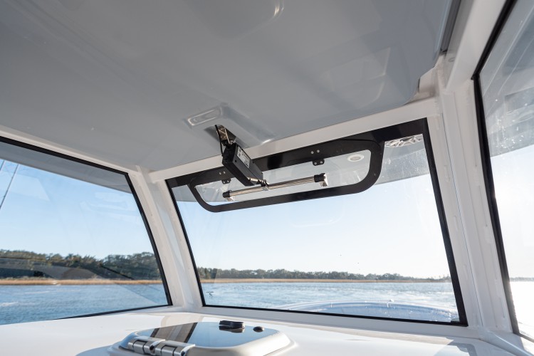 2020 Sportsman Open 352 Center Console Running Water