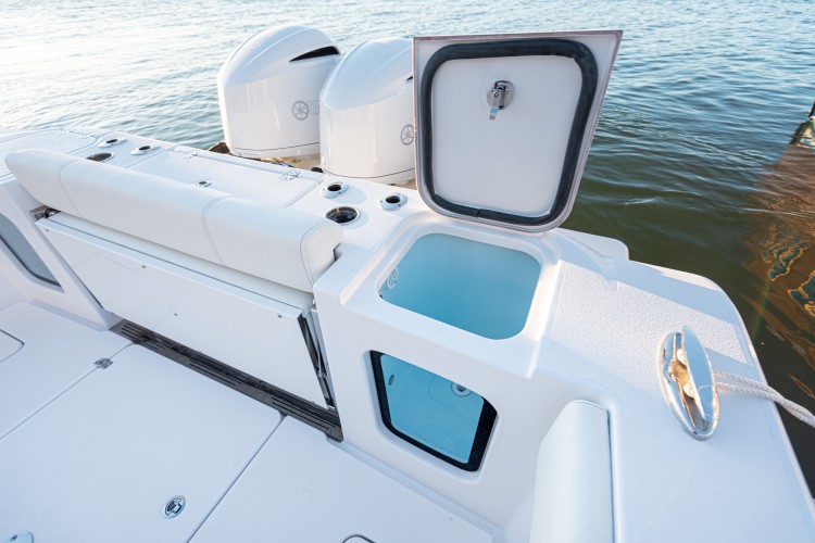 2020 Sportsman Open 352 Center Console Running Water