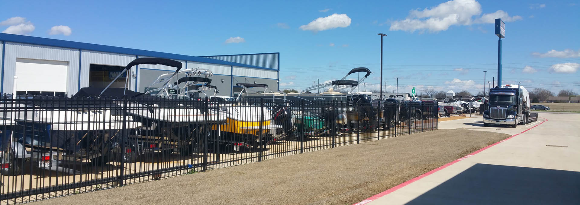 Store front image for the dealership located at Sanger, TX