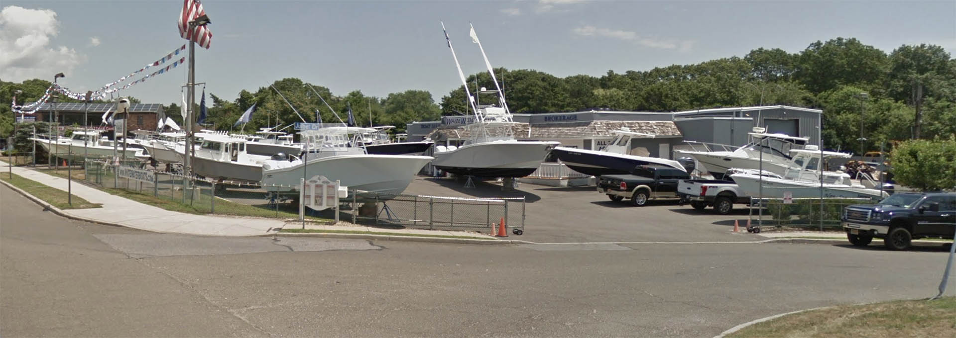 Store front image for the dealership located at Sayville, NY