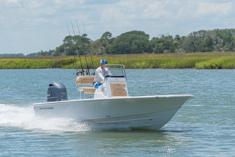 2020 Sportsman Tournament 214 Bay Boat Running Water