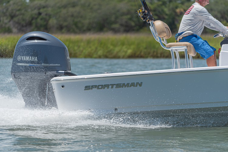 2020 Sportsman Tournament 214 Bay Boat Running Water