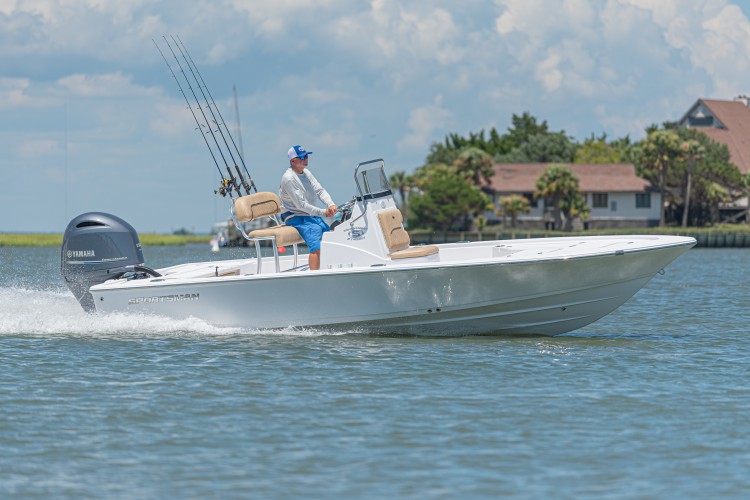 2020 Sportsman Tournament 214 Bay Boat Running Water
