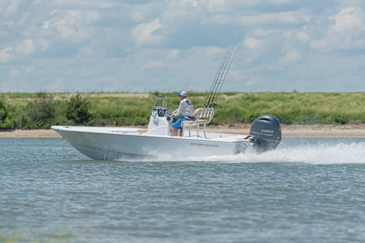 2020 Sportsman Tournament 214 Bay Boat Running Water