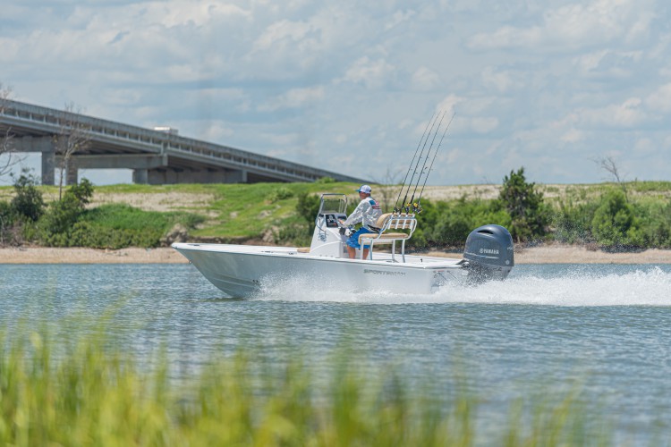 2020 Sportsman Tournament 214 Bay Boat Running Water