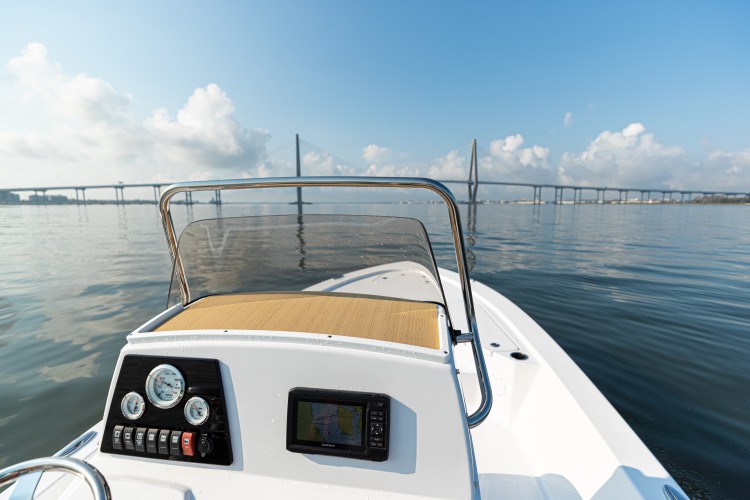 2020 Sportsman Tournament 234 Bay Boat Running Water