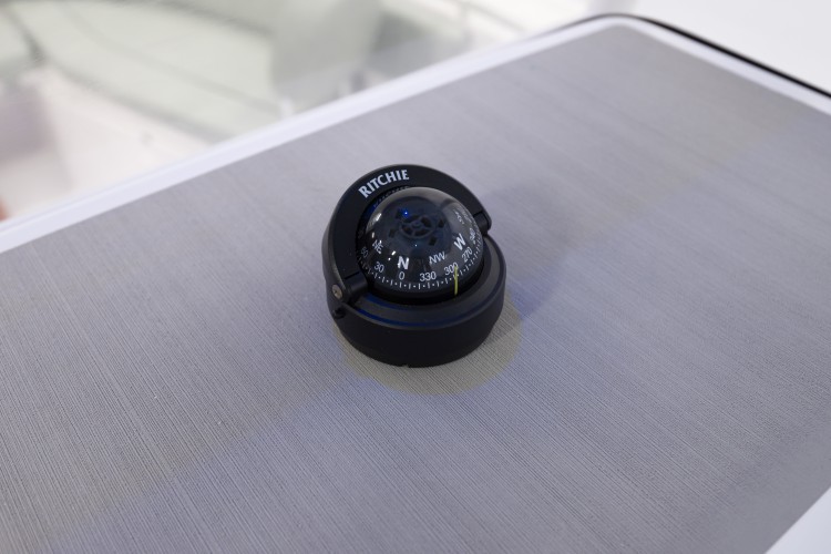 Detail image of Compass