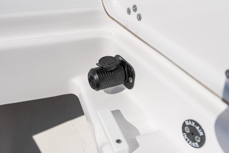 Detail image of Trolling Motor Plug & Harness