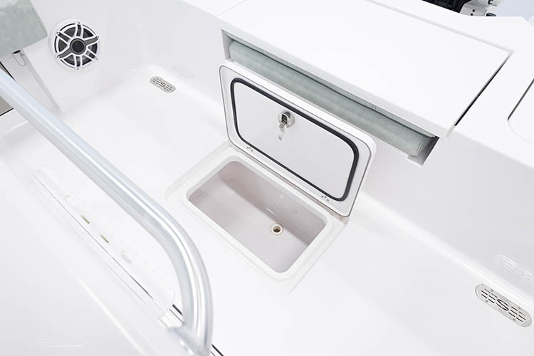 Detail image of 32-Gallon Macerated In-Deck Fish Box