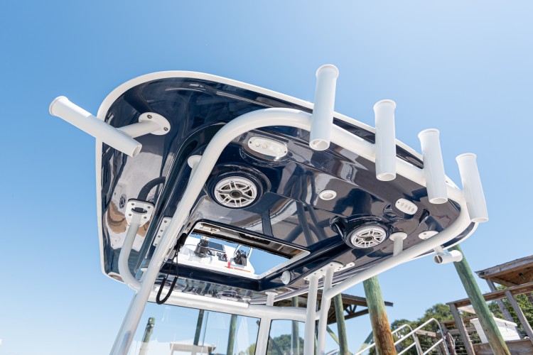 Detail image of Fiberglass Hard-Top w/ Accessories