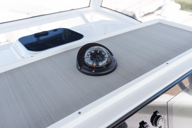 Detail image of Compass