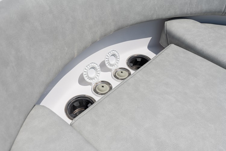 Detail image of Bow Controls for Anchor