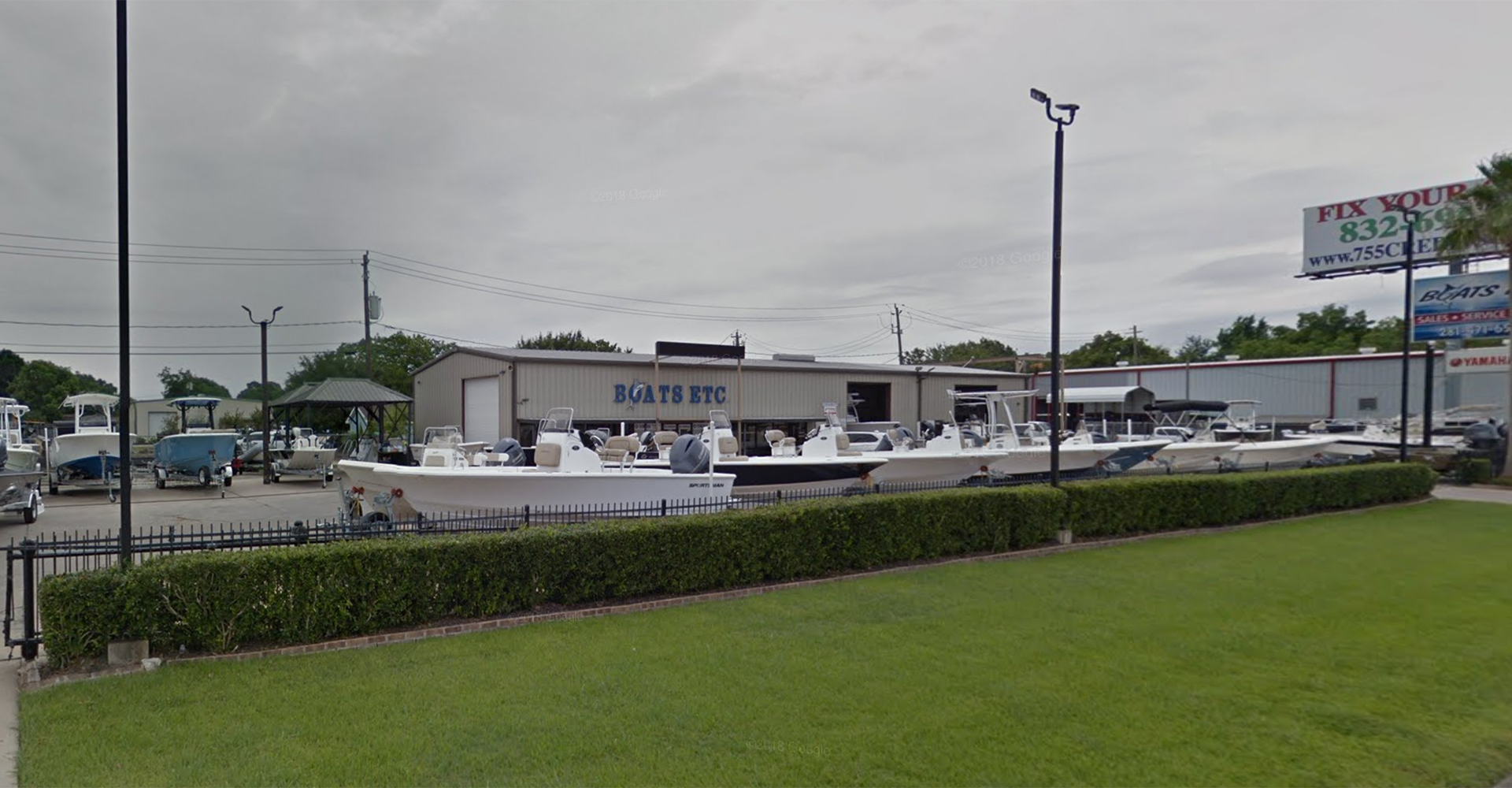 Store front image for the dealership located at La Porte, TX