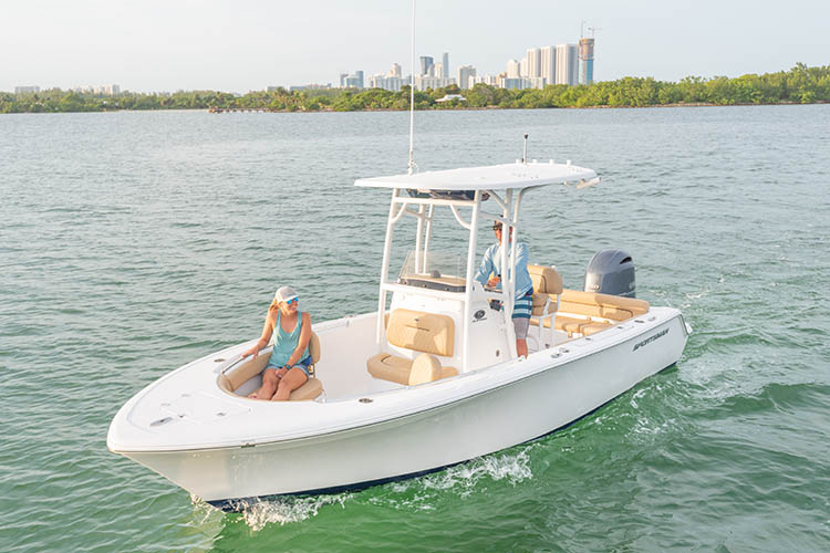 2019 Sportsman Heritage 211 Center Console Boat