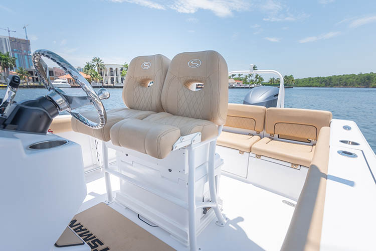 2019 Sportsman Heritage 241 Center Console Boat