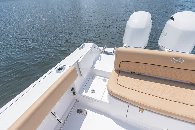 2019 Sportsman Heritage 251 Center Console Boat
