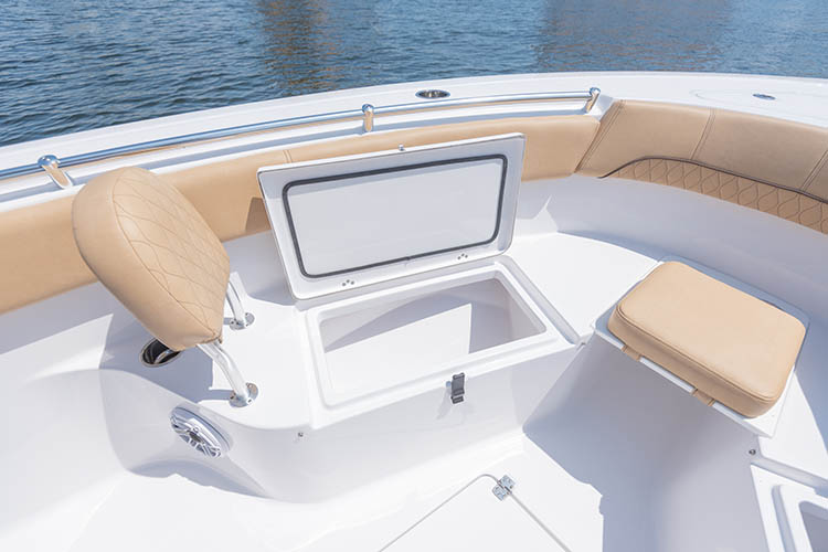 2019 Sportsman Heritage 251 Center Console Boat