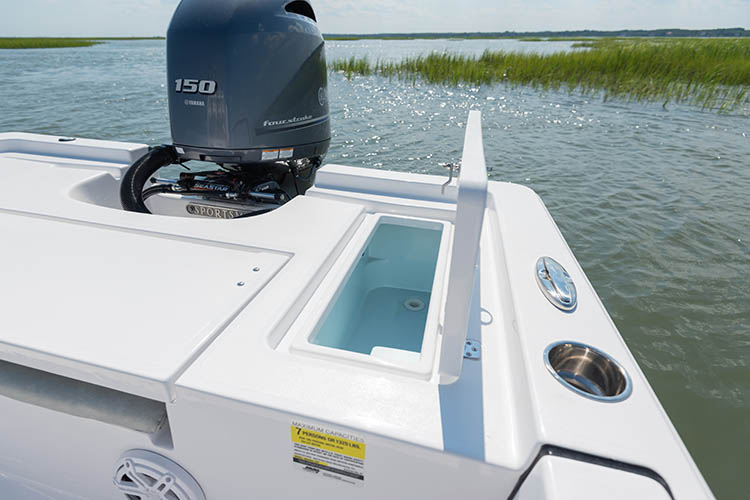 2019 Sportsman Masters 207 Bay Boat