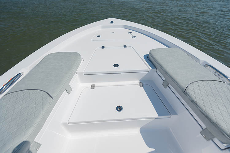 2019 Sportsman Masters 207 Bay Boat