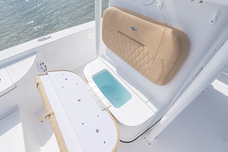 2019 Sportsman Masters 247 Bay Boat