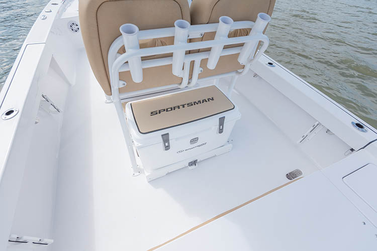 2019 Sportsman Masters 247 Bay Boat