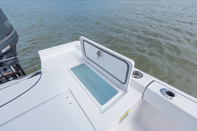 2019 Sportsman Masters 247 Bay Boat