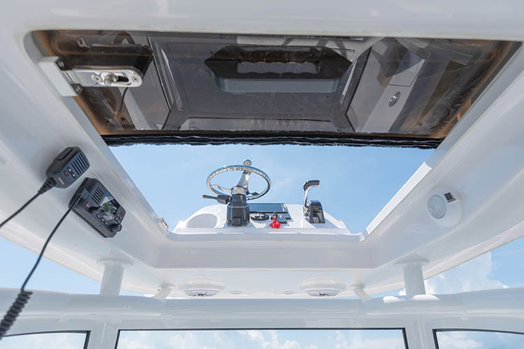 2019 Sportsman Masters 267 Bay Boat