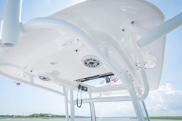 2019 Sportsman Masters 267 Bay Boat