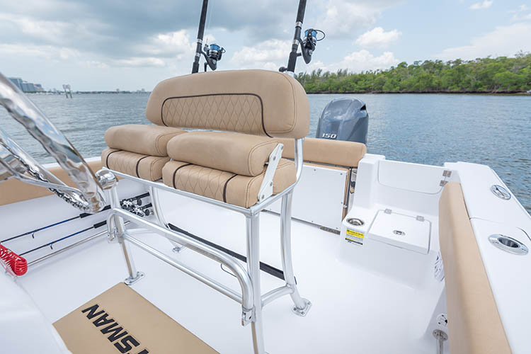 2019 Sportsman Open 212 Center Console Boat