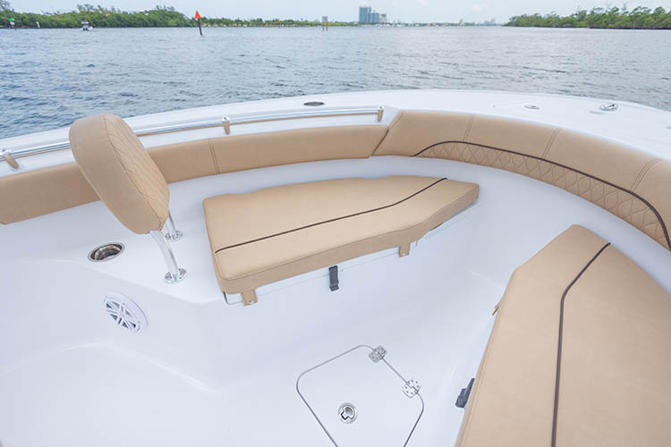2019 Sportsman Open 212 Center Console Boat