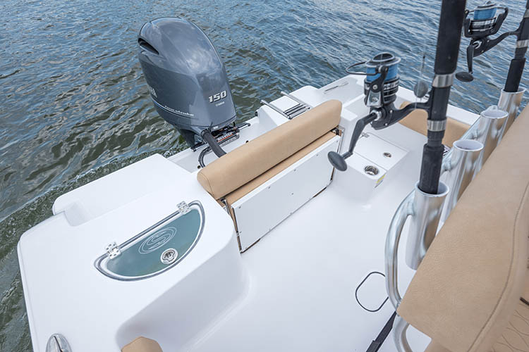 2019 Sportsman Open 212 Center Console Boat