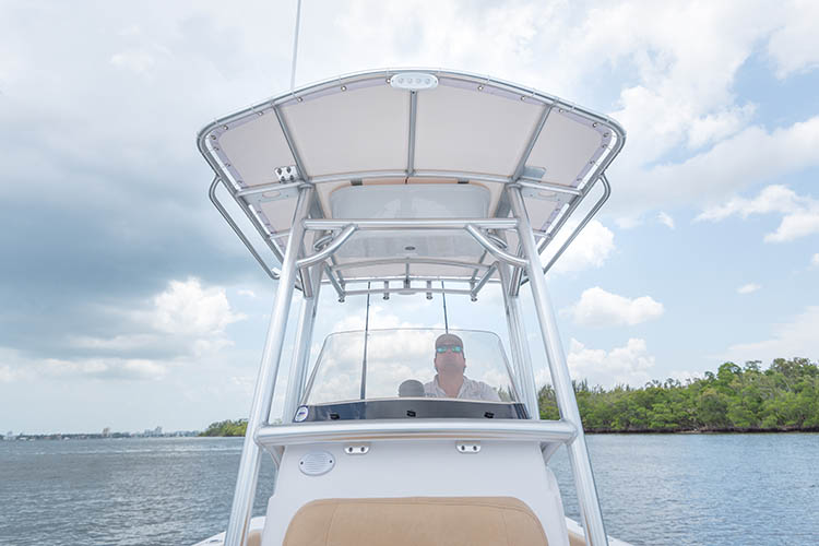 2019 Sportsman Open 212 Center Console Boat