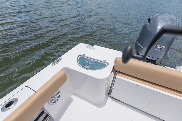 2019 Sportsman Open 212 Center Console Boat