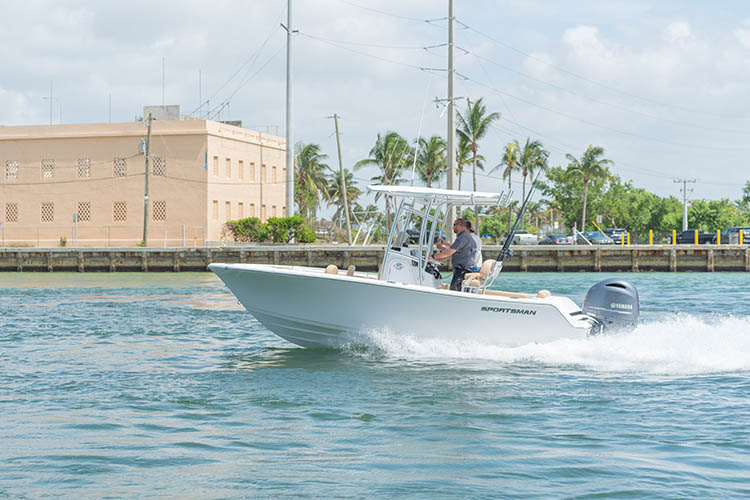 2019 Sportsman Open 212 Center Console Boat