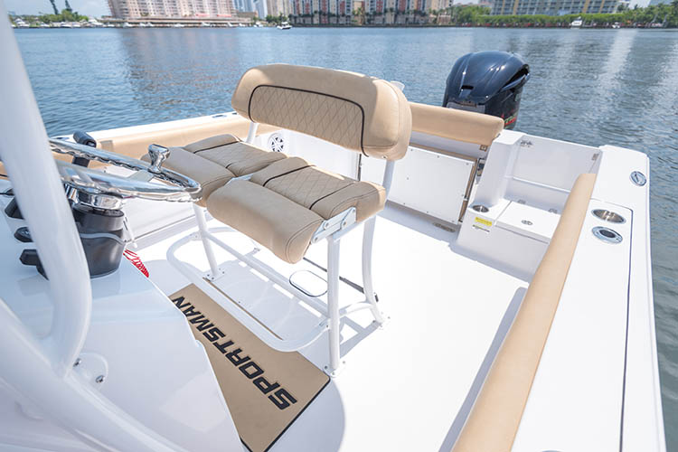 2019 Sportsman Open 232 Center Console Boat