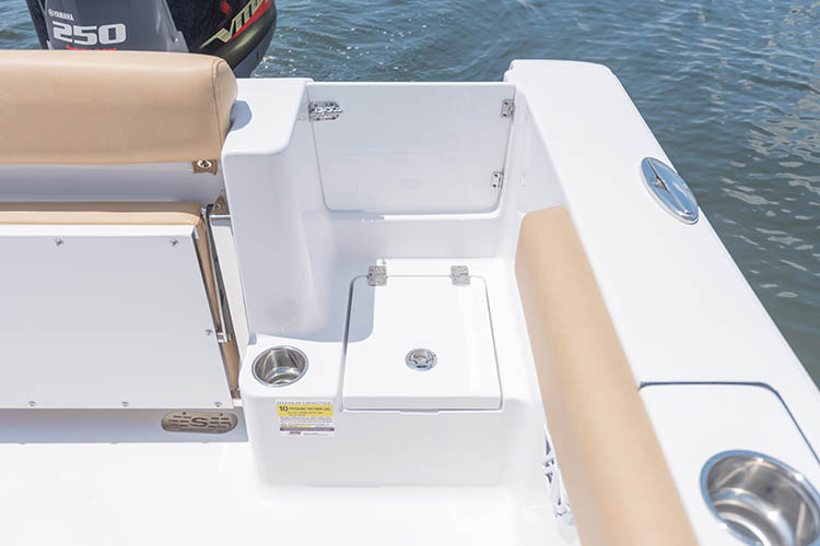 2019 Sportsman Open 232 Center Console Boat