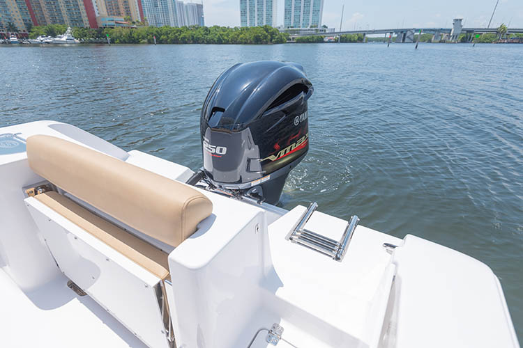 2019 Sportsman Open 232 Center Console Boat
