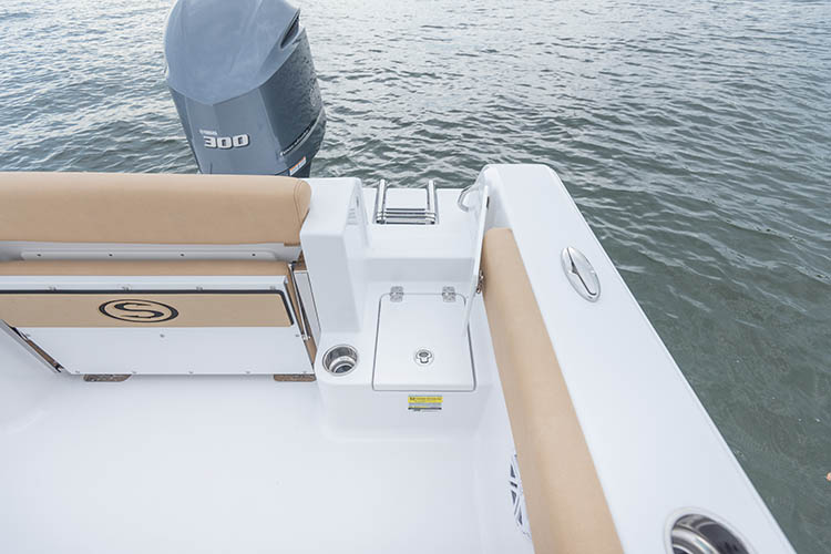 2019 Sportsman Open 242 Center Console Boat