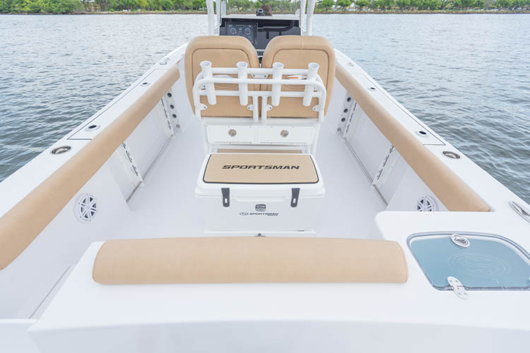 2019 Sportsman Open 242 Center Console Boat