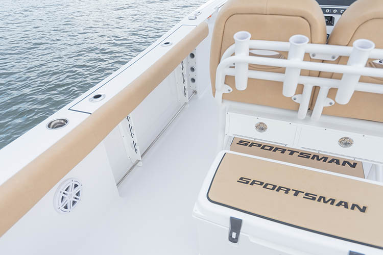 2019 Sportsman Open 242 Center Console Boat