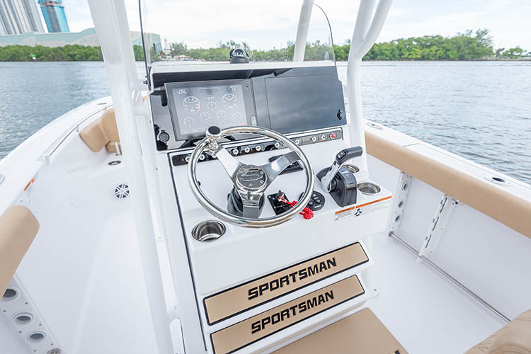 2019 Sportsman Open 242 Center Console Boat