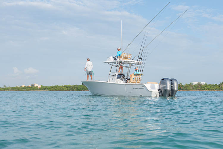 2019 Sportsman Open 252 Center Console Boat