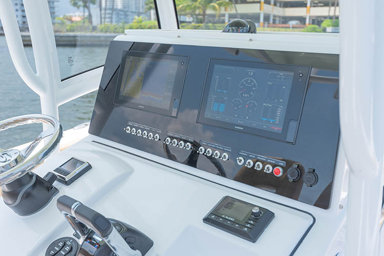 2019 Sportsman Open 282 Center Console Boat