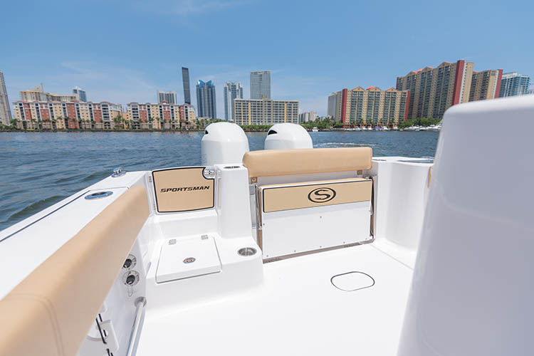 2019 Sportsman Open 282 Center Console Boat