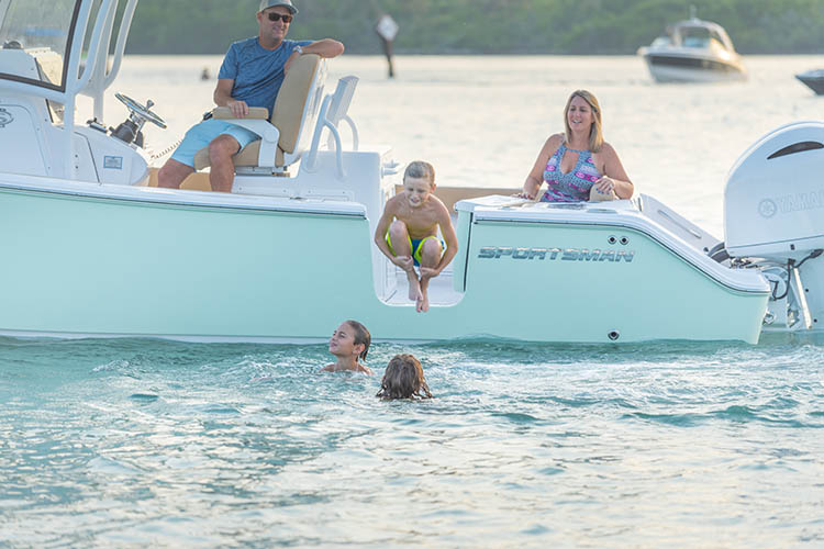 2019 Sportsman Open 282 Center Console Boat