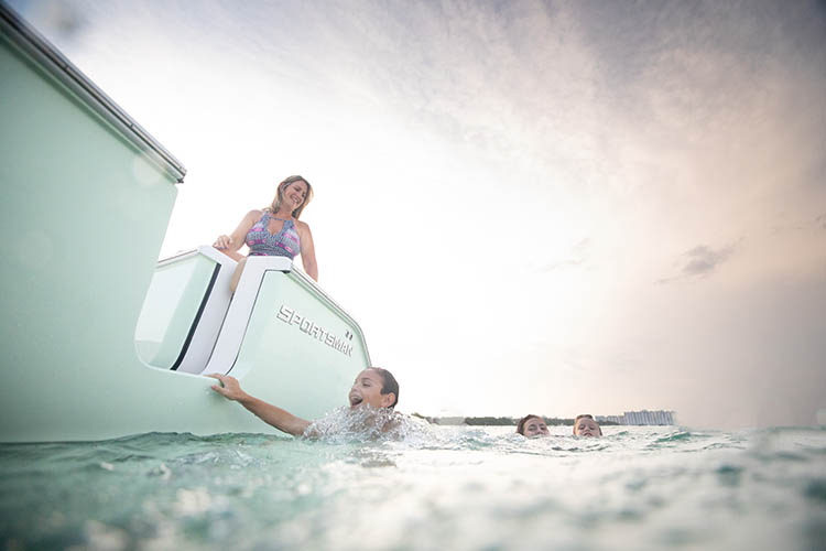 2019 Sportsman Open 282 Center Console Boat