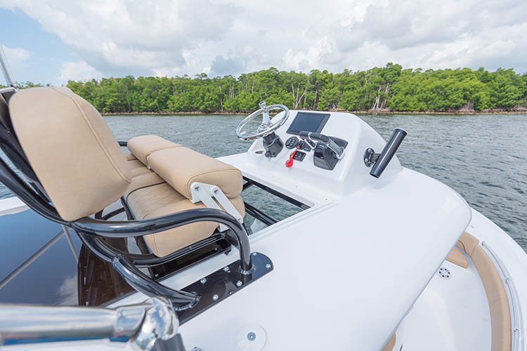 2019 Sportsman Open 282TE Tournament Edition Center Console Boat