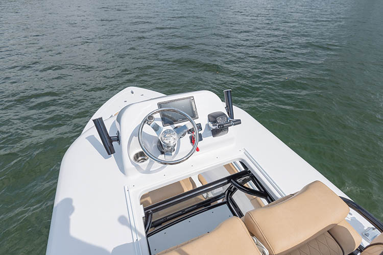 2019 Sportsman Open 282TE Tournament Edition Center Console Boat